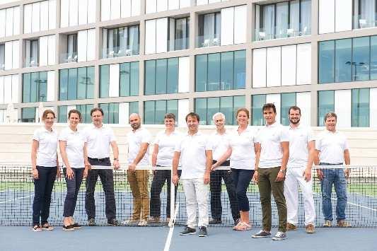 JUANEDA SPORT HEALTH is a clinic specializing in sports medicine that provides a medical service to students at Rafa Nadal Academy by Movistar; to Sport Time clients; to guests