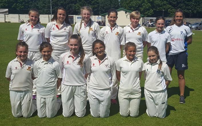 Webb 36*, Jenny Sparrow 2-28, Ali Keenan 1-12) U13 Girls Inter-Provincial Series Wednesday, 6 th July, 2016 Venue: Malahide CC North Leinster win by 5 wickets South Leinster 88 for 6, 25 overs