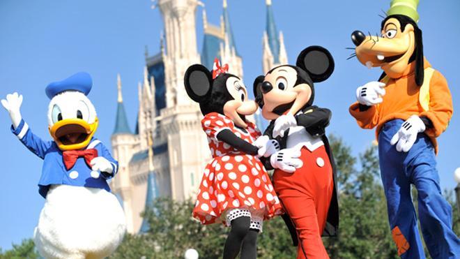 Bid Item #310 Disney Vacation Four One Day Park Hopper Passes to Walt Disney World *Valid during normal operating hours, cannot be upgraded *Expire 4/15/2015 Two Night Stay at Sheraton Lake