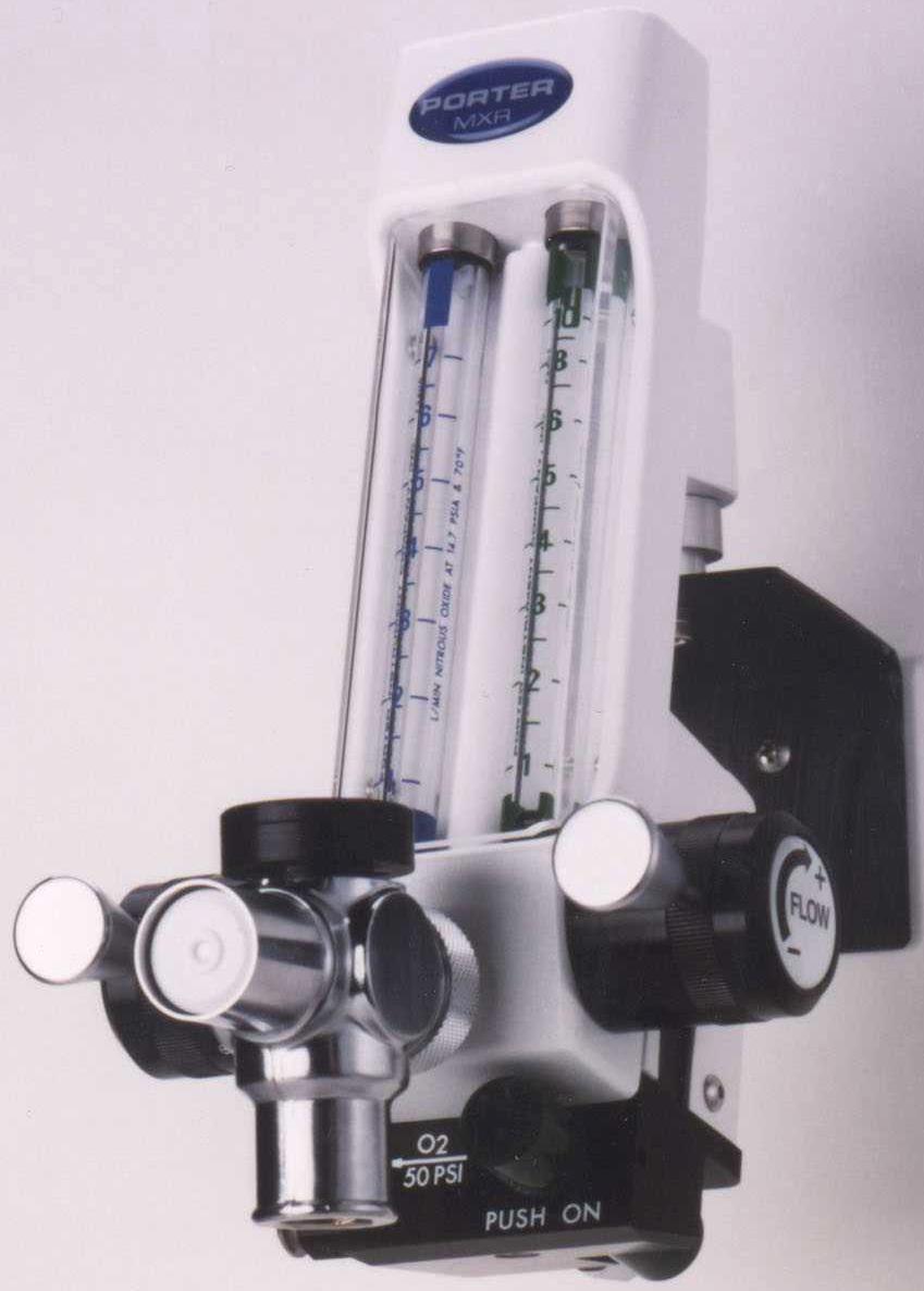 FIGURE 1 FLOWMETER FEATURES 22 1 6 3 7 9 5 11 10 4 12 8 1. Oxygen Flowmeter Tube indicates the f low of O 2 in L/min ±5%. 2. Nitrous Oxide Flowmeter Tube indicates flow of N 2 O in L/min ±5%. 3. Nitrous Oxide Failsafe System.