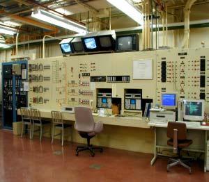 Explosion Testing The custom built, Process Control and Gas Monitoring Panel enables the technician to fully control tests from