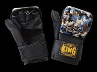 KING Grappling Gloves Combat are functional for both training and competition.