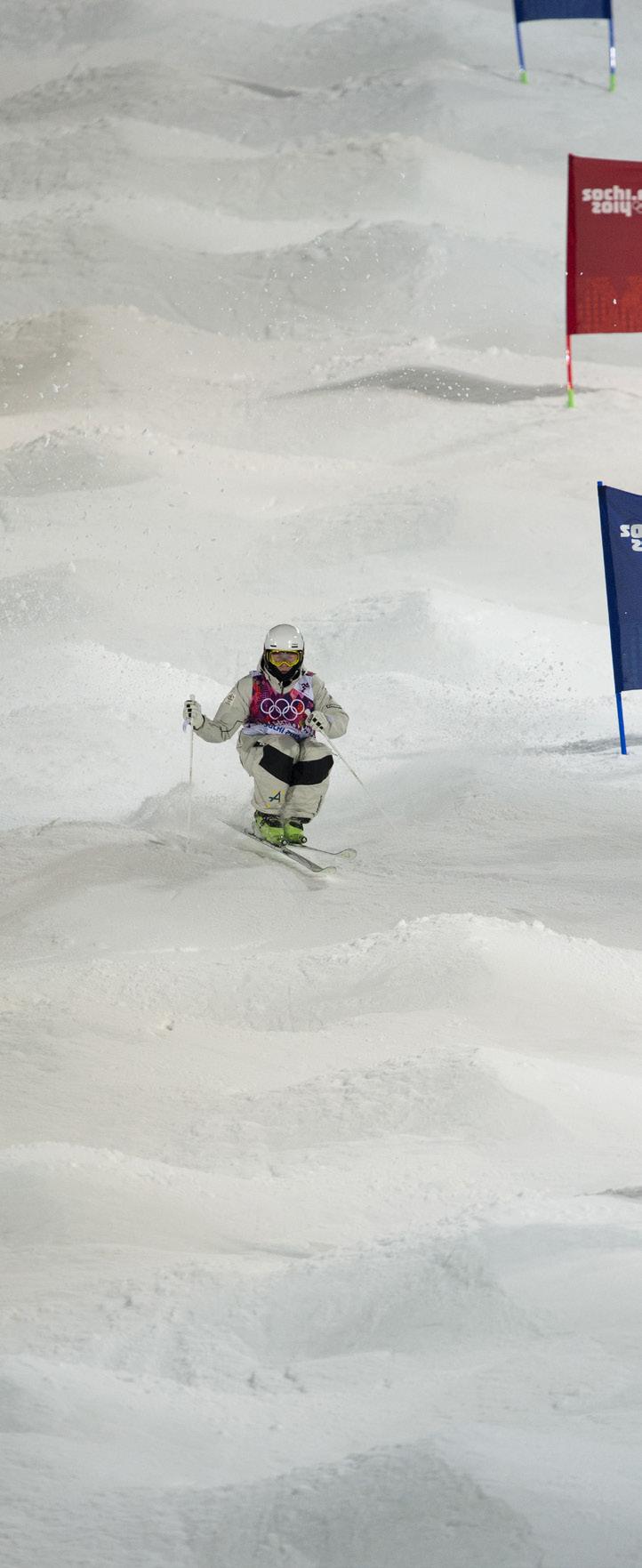 HOW IS INTERSCHOOLS MOGULS SCORED? Interschools moguls is judged by a panel of 3 or 4 judges, with a Head Judge overseeing the scoring.