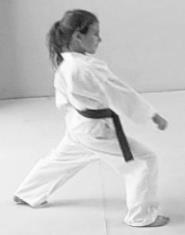 BOW IN, THEN STEP TO CHUNBI 1. DO A 90 TURN WITH YOUR L FOOT, THEN DO A L LOW BLOCK 2. WITH YOUR R FOOT, THEN DO A R PUNCH 3. DO A 180 TURN, THEN 4. 5.