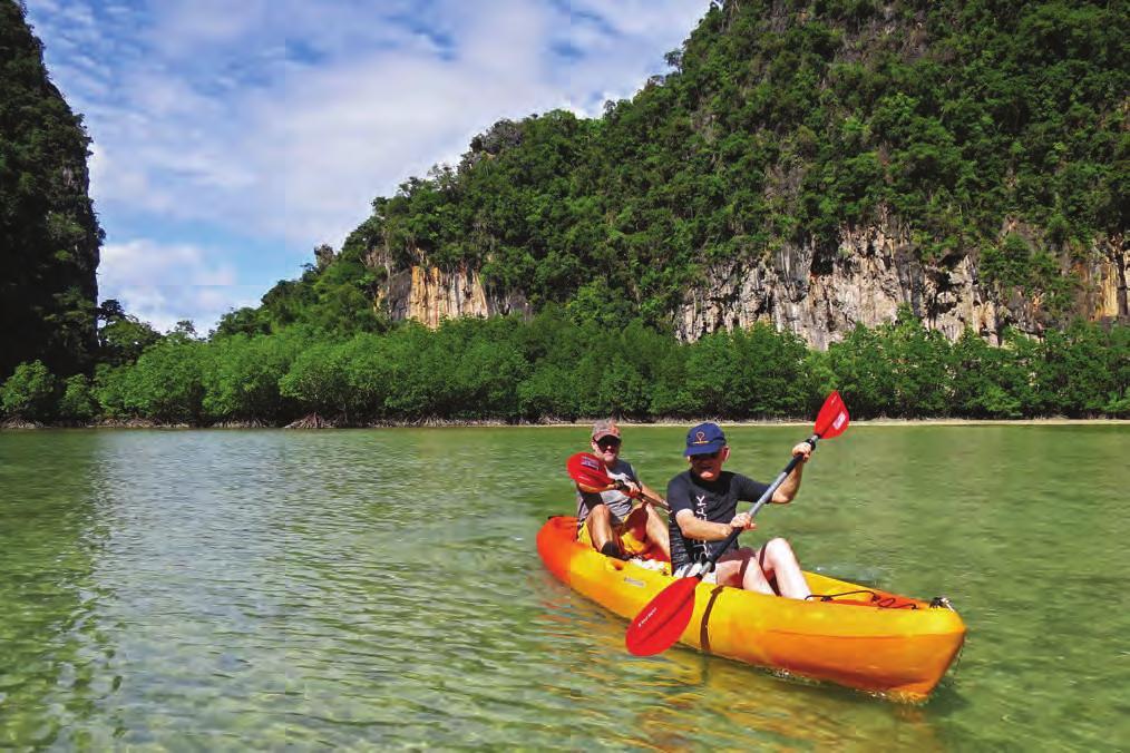 { CHARTERNOTES } Exploring a hong in Phang Nga Bay with our Sunsail ocean kayaks took a pre-sail day tour with an outfit called John Gray s Sea Canoe.