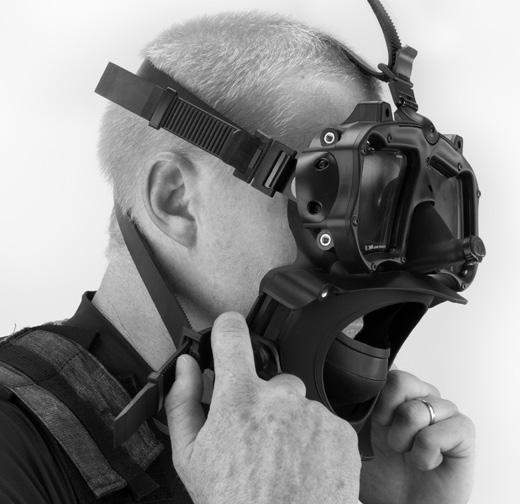 Post Dive Procedures M-48 MOD-1 User Guide The mask can also be removed by gently pushing out on the two lower head harness adjustment buckles allowing the mask lower half, to swing away from the