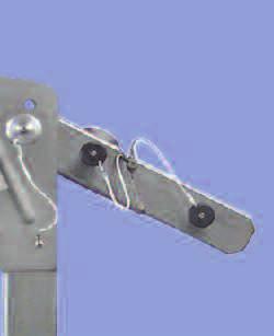 Notice: The cable of the HRA fall arrester draws in automatically if the rescue lift function is not