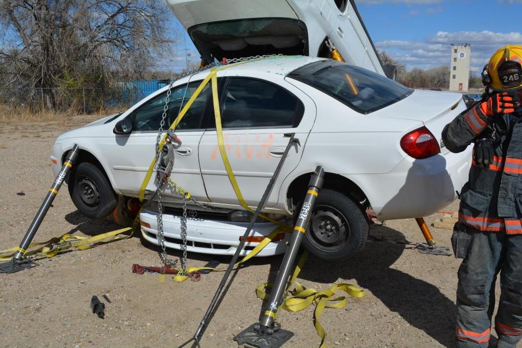 Figure 68 If there is not an effective connection point on a vehicle to secure ratchet straps to the