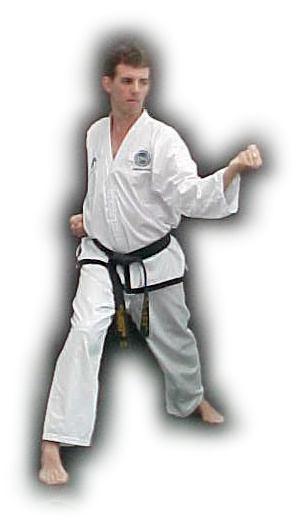 The sole of the foot is the tool, which should reach the target in an arc. An advantage of this technique is that the blocking foot can be available for a swift counter attack.