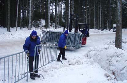Barrier construction and dismantling in winter Uwe Hamann 20 years with Dammann Staff at Road Worldchampionships