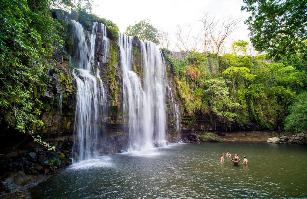WATERFALL DAY Nature and Culture Come and experience the waterfalls of Viento Fresco, located in the hills of Tilaran.