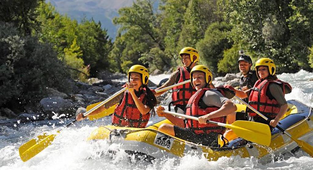 Sports & Activities** Water sports Whitewater sports* Group lessons Free access Min age (years) Dates available Land sports & Leisure Group lessons Free access Min age (years) Dates available