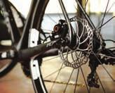 first groupset that integrates hydraulic technology from disc brakes