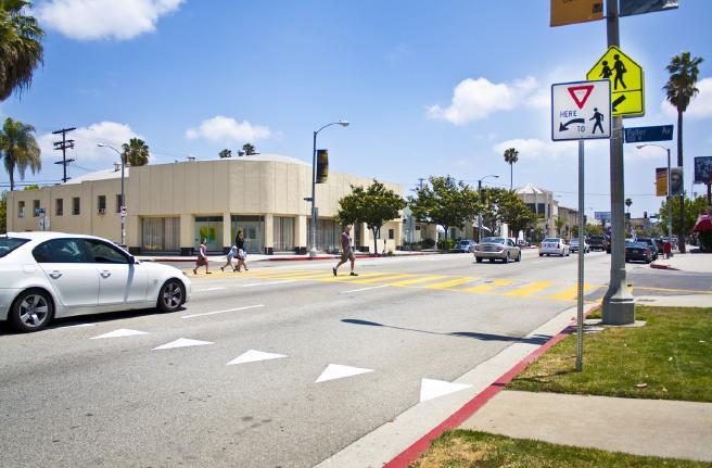 At uncontrolled crossings of multi-lane roads, advance yield lines can be an effective tool for preventing multiple threat vehicle and pedestrian collisions. Section 3B.