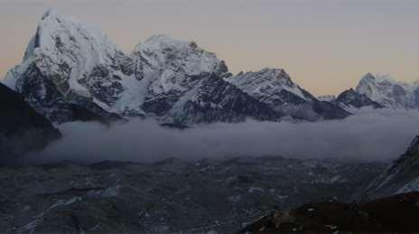 Day 10: Trek to Gorak Shep 7-8 hr 5184 m To reach our next stop, Kala Pattar, we follow the Khumbu Glacier.