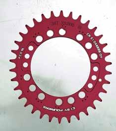 CHAIN RING 31 HIGH QUALITY-MODERATE PRICE Don't know your crank specifications? Please scan the QR code and follow the instructions. P.C.D: Ø96 P.C.D: Ø96 CR-DX8000-OV Narrow Wide Oval chainrings for XT M8000 11 speed crank Oval shape design make the spincycle a lot smoother and is easier on legs while climbing.