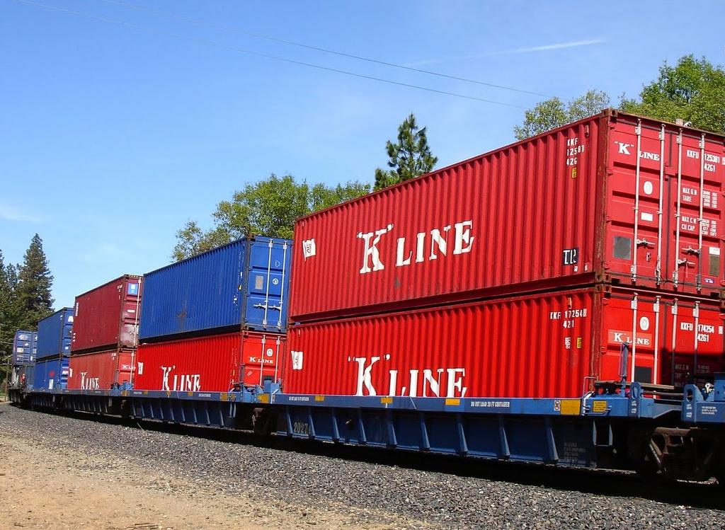 More containers on rail UNITED STATES*** TOTAL INTERMODAL ORIGINATED RAIL TRAFFIC * Canadian traffic includes the U.S. operations of Canadian railroads.