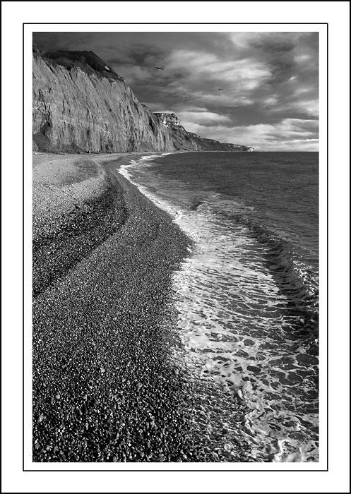 Language Level: A1 Type of activity: pairs or individual Suggested time: 30 minutes Working with words 1. Mark the following on the photograph: a. sea b. cliff c. sky d. wave e. beach 2.