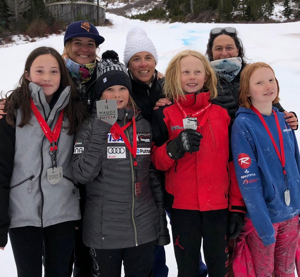 Far West - Alpine Meadows - U12 Girls GS - Sunday January 7, 2018 Diamond Peak Race 1 Results - http://www.live-timing.com/race2.php?r=178580 Athlete (96) Run 1 Run 2 Combined Kate Geis (1) 34.95 36.