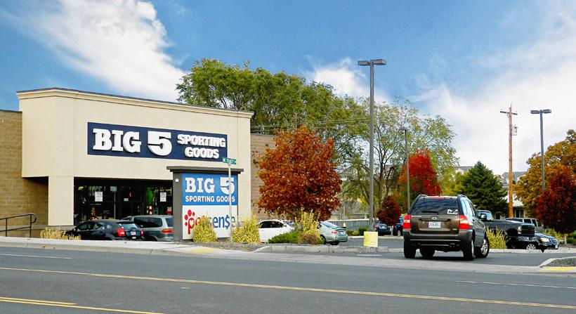 PAGE 5 About the Tenant BIG 5 SPORTING GOODS Big 5 Sporting Goods is one of America s top retailers of name brand sporting goods and accessories.