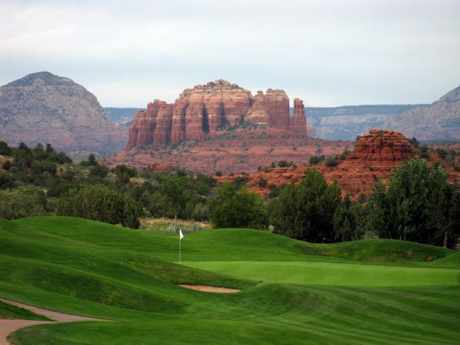 The Views Inn is located just minutes from both course at 65 East Cortez Drive, Sedona, AZ 86351. Website: www.viewsinn.com Phone 928-284-2487. Lodging is $148.
