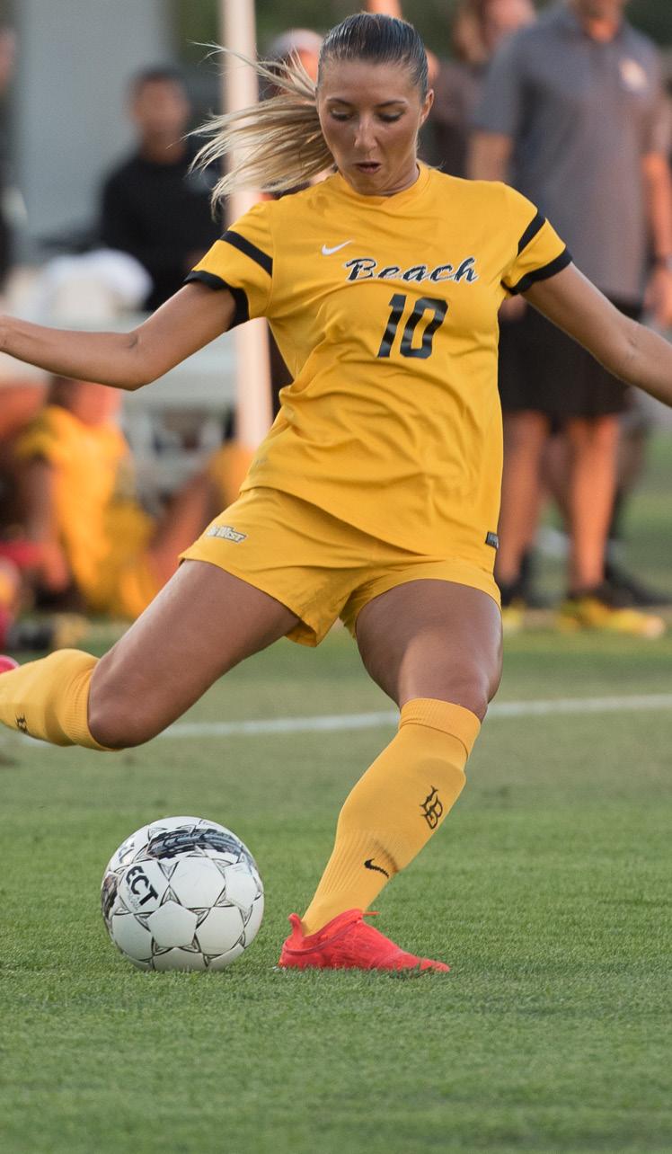 Player Profiles #10 Chloe Froment Sophomore Defender Lyon, France FROMENT S CAREER STATISTICS 2016 21-21 0 5 5 9 0 uuu 2016 Big West Freshman of the Year uuu 2016 Big West All-Freshman Team Selection