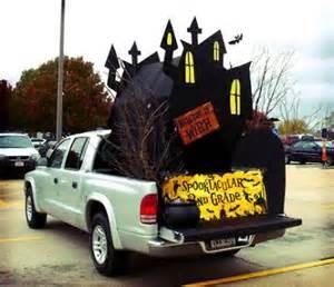 A few ideas for decorating your vehicle for Halloween What You Need 1 pkg. (16 oz.