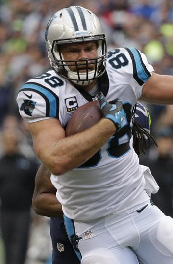 A first-round choice (31st overall) by Chicago in 2007, Olsen missed the first two games of that season with a knee injury sustained in the preseason. He made Greg Olsen his NFL debut vs.