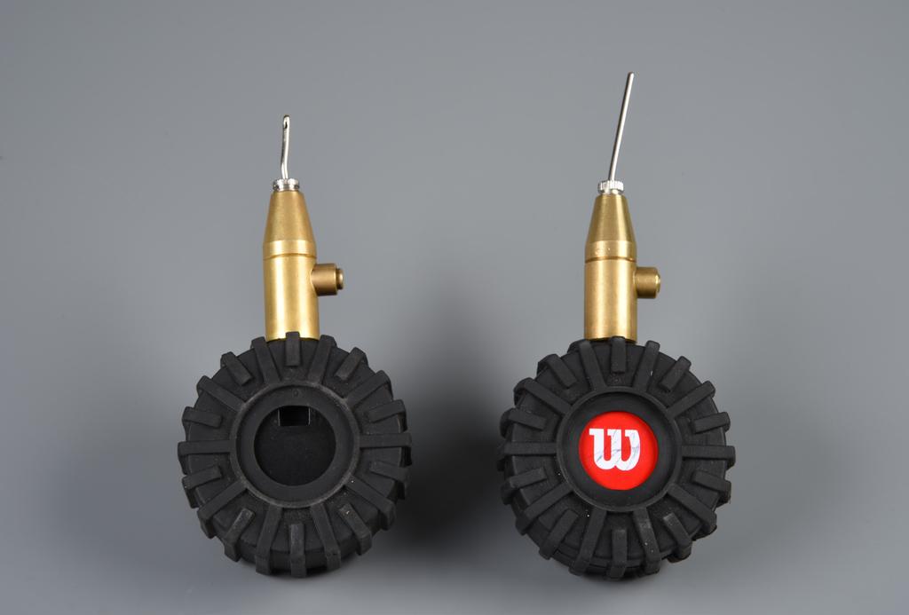 Figure 4. Image showing the back of the Non-Logo Gauge (left) and Logo Gauge (right).