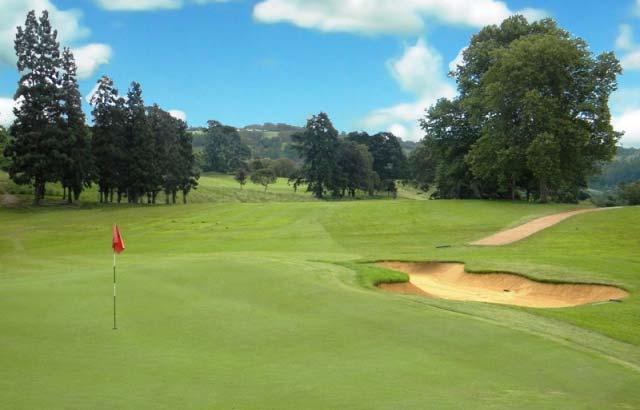 Less than five minutes from the CBD of Pietermaritzburg, the Victoria Country Club is superbly located in the scenic parklands adjoining the Queen Elizabeth Nature Reserve, and above all, boasts one