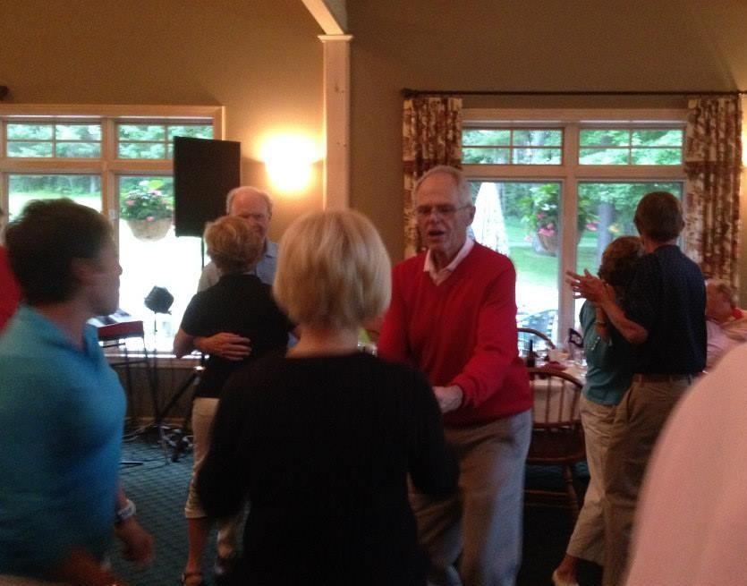 Social Committee June's Member Scramble was well attended w/ over sixty golfers and Eighty for dinner and dancing.
