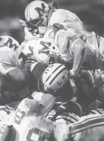 Miami s major victories >>> In 1998, Miami, led by running back Travis Prentice, opened the season with a 13-10 upset win over No. 12 North Carolina. The RedHawks went on to post a 10-1 record.