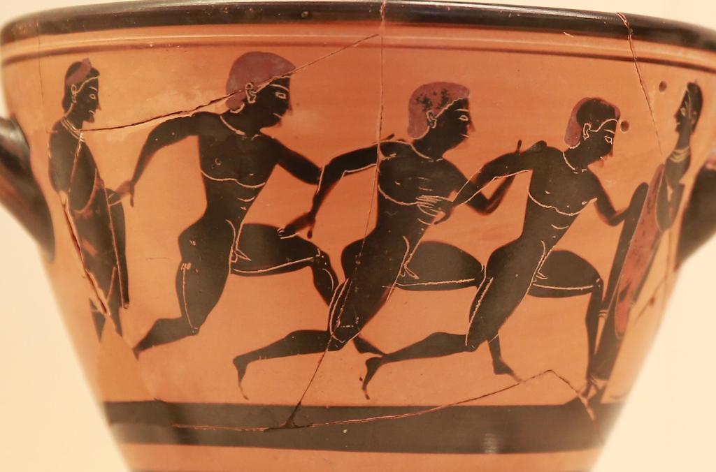 Attic Black figure Skyphos (Athens, National Archaeological Museum) Foot race About 540 B.