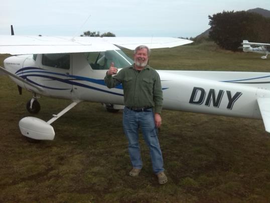 Peter Mooney 1 st Solo 30/07/16 Rob Overly 1 st Solo 23/08/16 Big congratulations to our own Rob Overly and Peter Mooney for completing their first solos last week and last month!