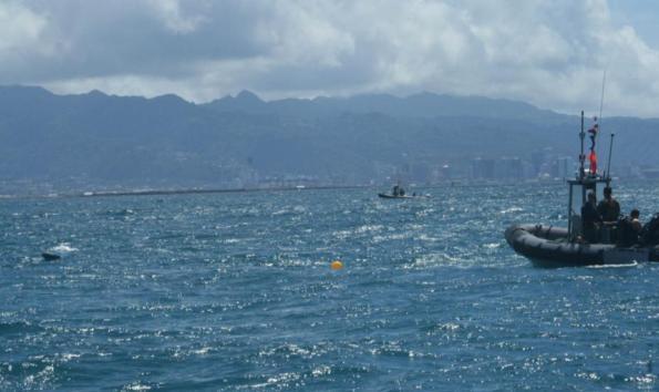 221 Figure 3. MDSU 1 divers preparing for the UNDET. RHIB is visible at right.