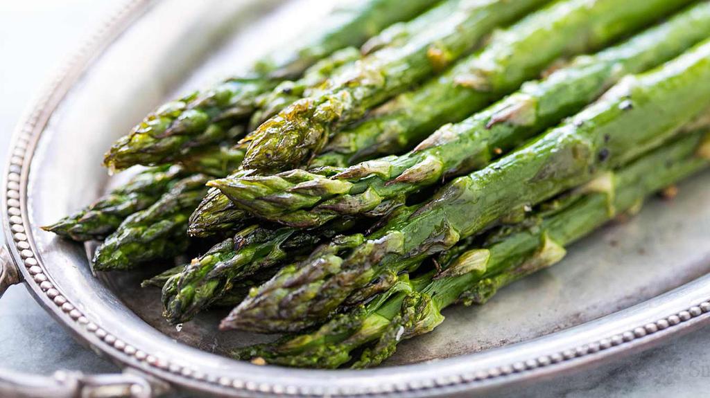 Recipes of the Quarter Easy Roasted Asparagus with Parmesan 1. Preheat oven to 400 degrees F (200 degrees C). 2.