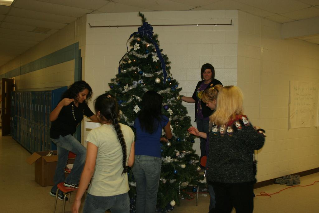 Volume 12, Issue 14 Seniors decorate their Christmas tree in the hallway, marking about the halfway point of their senior year.