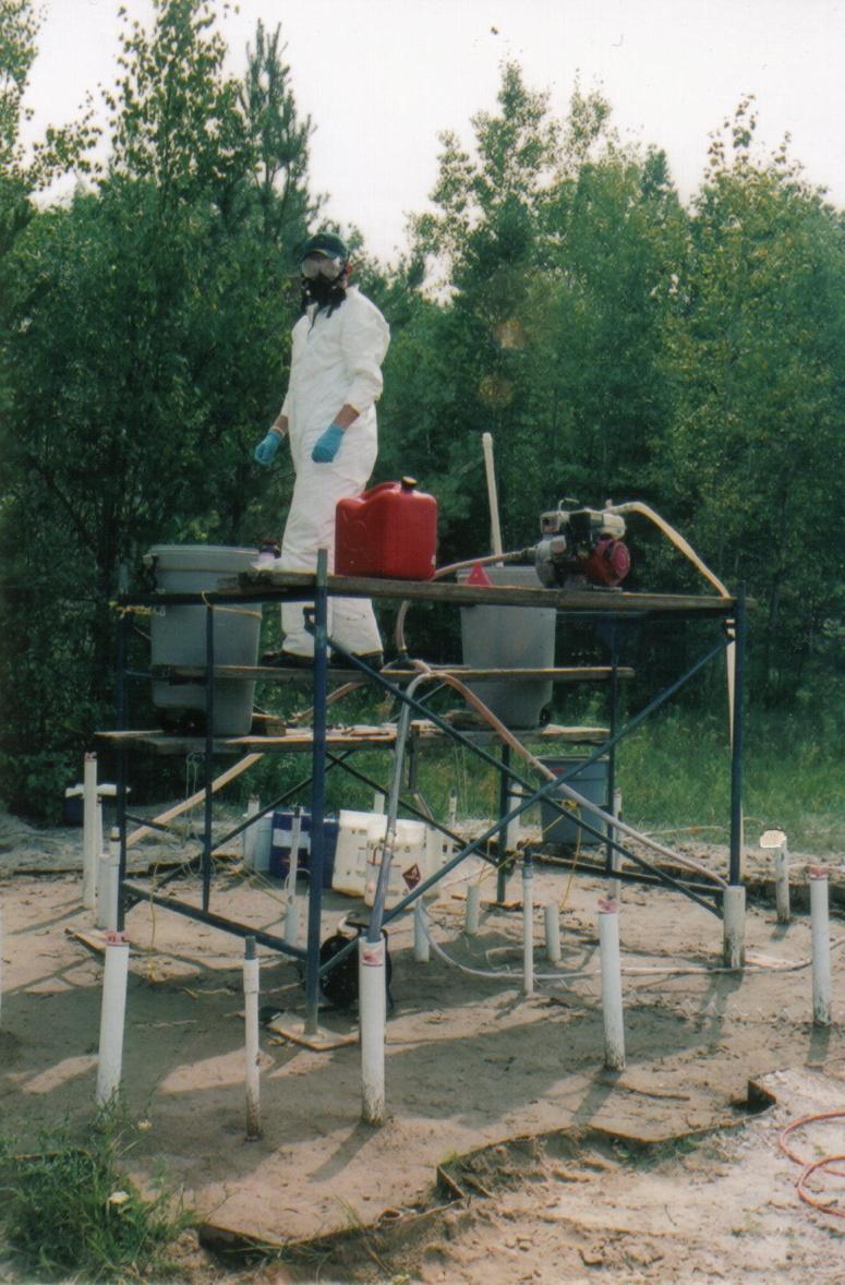 Proof of concept in the field 200 L of hydrocarbon (mixture of pentane, hexane and