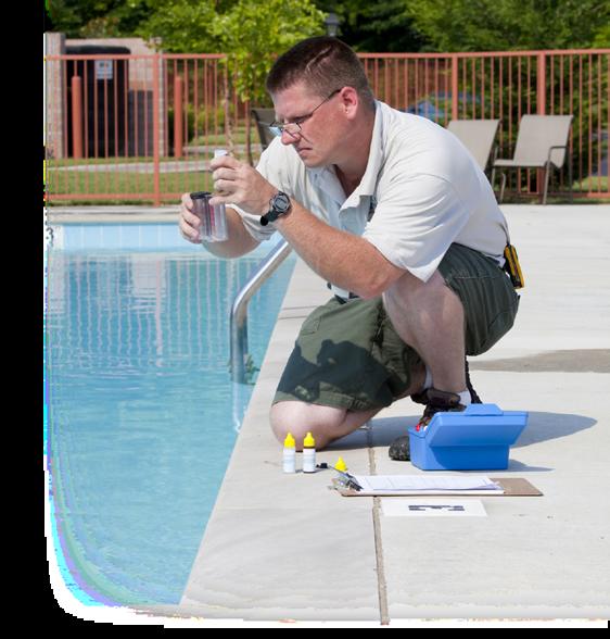 Free Chlorine Free Chlorine kills bacteria and oxidizes contaminants. When you add chlorine to your pool, you re actually adding free chlorine.