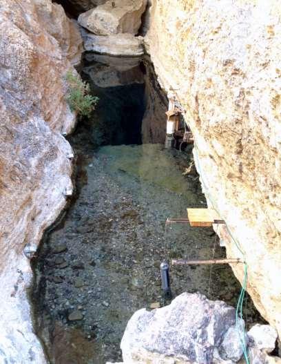 Devils Hole Conditions Submerged limestone cavern Warm! 33.