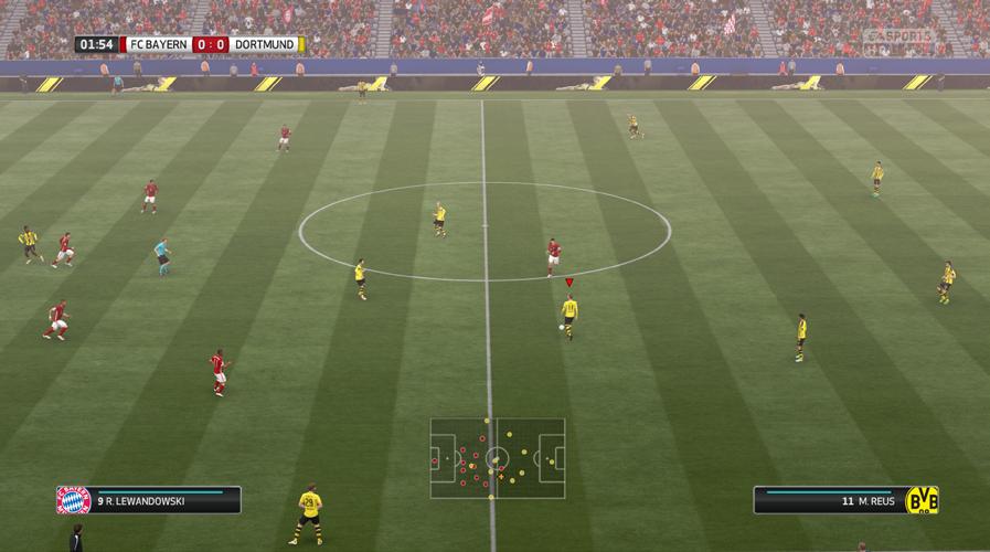 GAME SCREEN Match clock Controlled player Score Radar MATCH PREPARATIONS Before you head out onto the pitch, you can customise your game settings in the Settings screen.