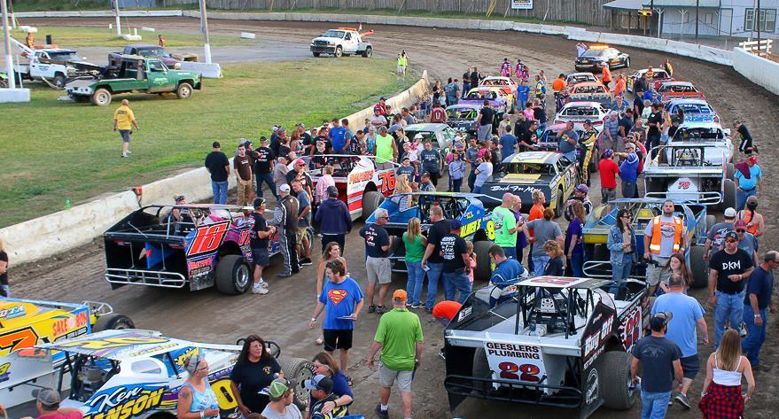 With more than 3,000 attendees flooding the Fairgrounds every Saturday night during race season, there s no better way to get your message in the hands of brand-loyal consumers, not to mention
