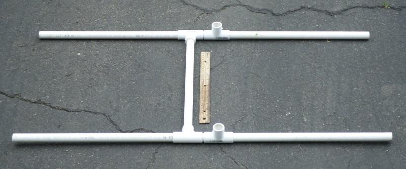 NAVIGATOR prop build photo #10: Base of oil pipeline stand. 4. Cut four 30 cm lengths of ½-inch PVC pipe.