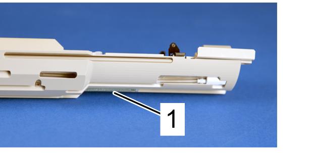 When the blue lever is positioned in the down position the lifting arm (Figure 4.5 ((1)) is counter-sunk within the Animal Bed (Figure 4.5). Moving the blue lever into the up position (Figure 4.