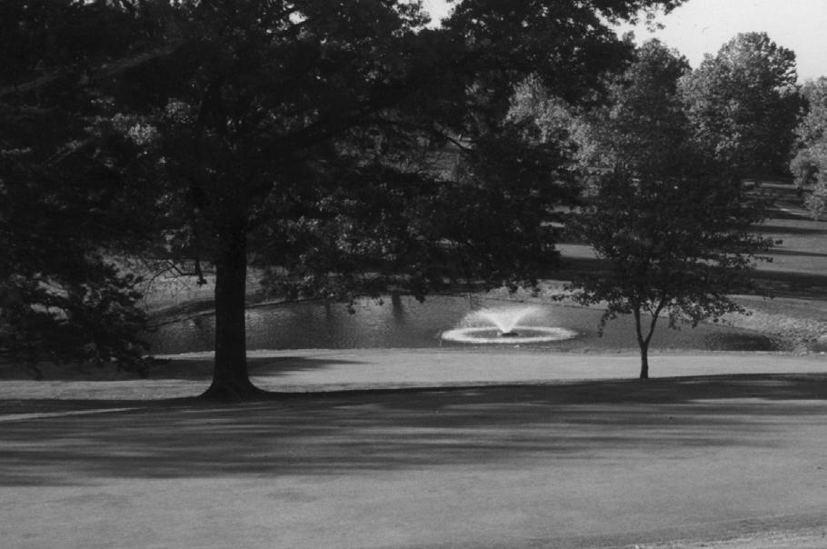 - 6004 (72) Red- 5471 (72) Lawrence Country Club Course Architect: Bob Peebles Year Opened: 1915 PGA