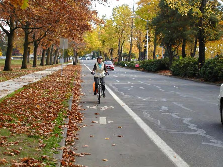 5.3.3 - On-Street Bicycle Facilities This Plan recommends continued emphasis on improving and expanding the sidepath / shared-use path network within the city, while also developing a complementary