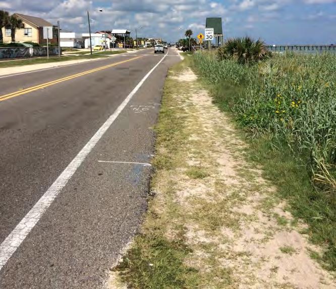 Location: 9 th Street S to 8 th Street S Issue #9: Shoulder Width Figure 27 Figure 28 Description of Issue: The study team noted the shoulder width along the east side of the roadway is approximately