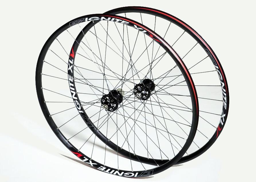 wide Aero profile clincher rim designed for disc brakes, maximizes compliance and optimized to fit wider range of tires.