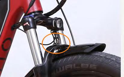 3. Tighten the bolts evenly so there is equal gaps at the front and rear of the bracket. Firmly tighten all 4 bolts.