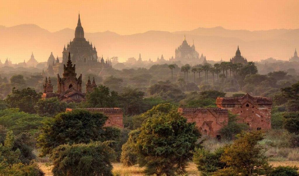 No Buddhist country can boast as many pagodas as Myanmar. They are truly magnificent!